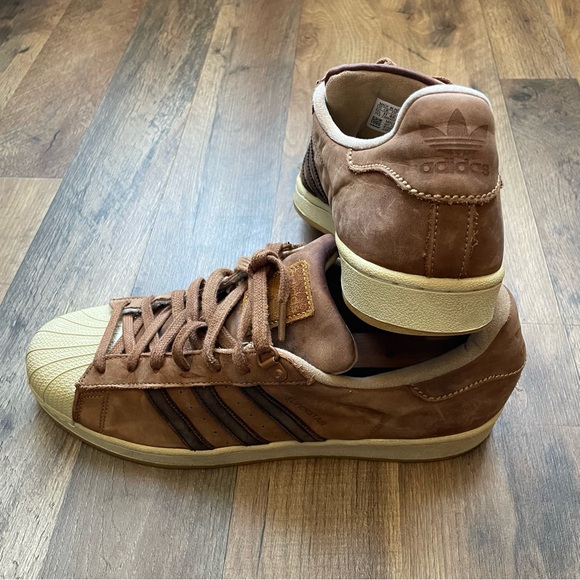 Adidas Men's Brown Sneakers - Picture 5 of 11